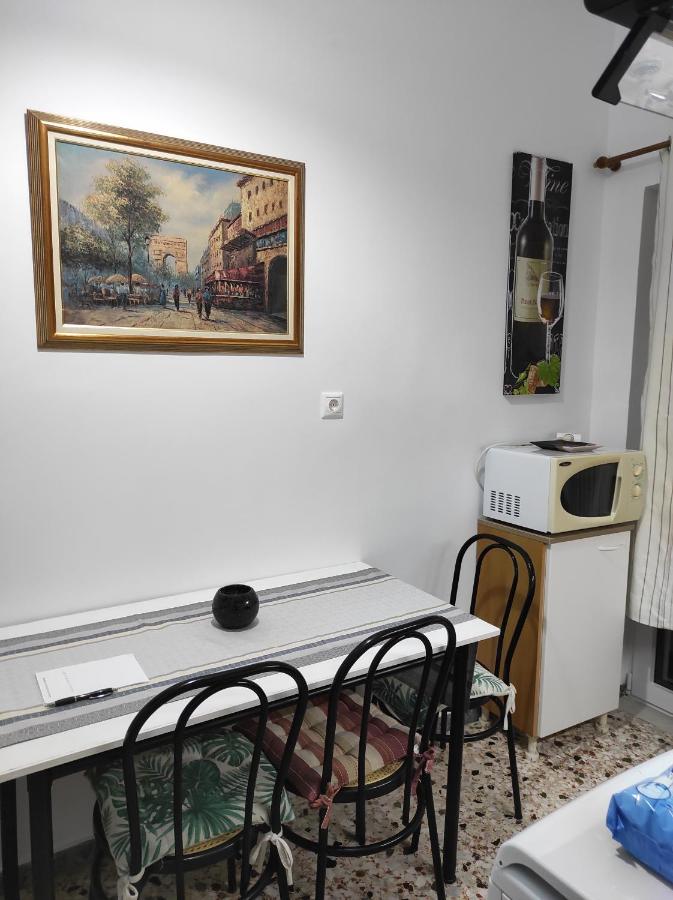 Krokos House Aliveri Bagian luar foto