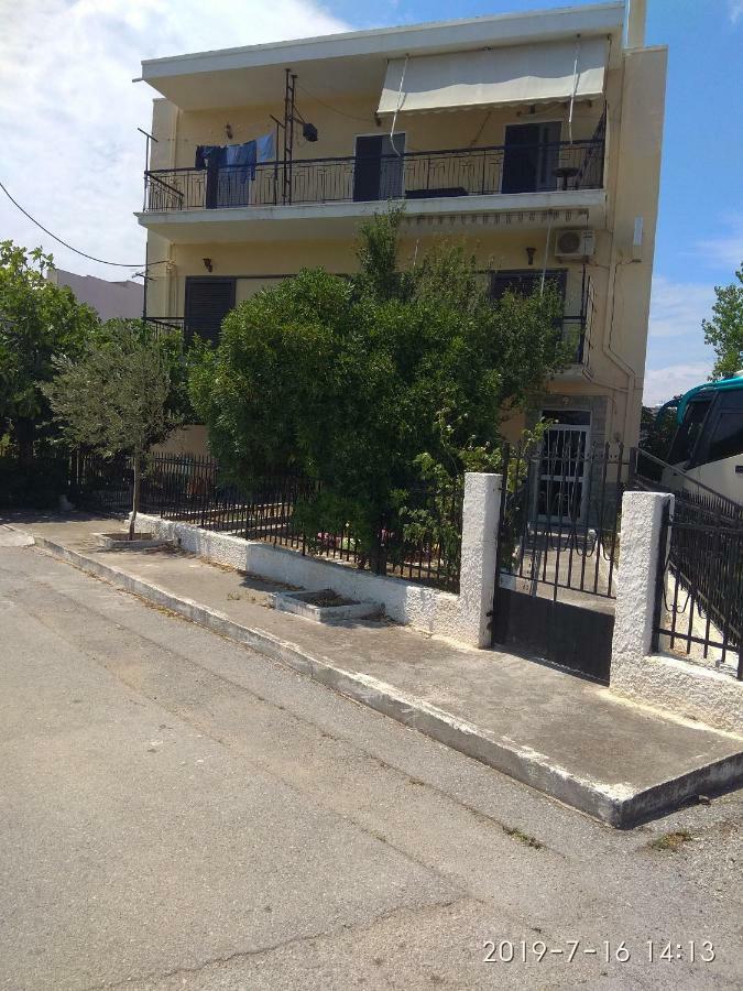 Krokos House Aliveri Bagian luar foto